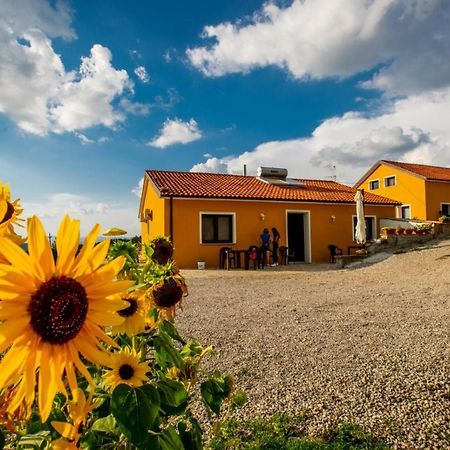 Spazio Natura คาสเตลเมซซาโน ภายนอก รูปภาพ
